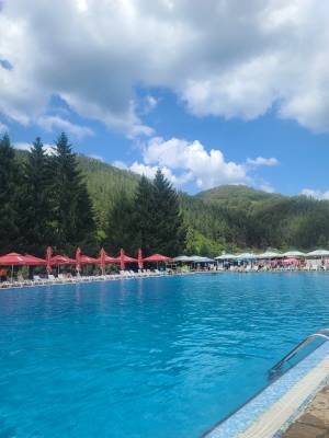 Chiflik pool, Giorgi